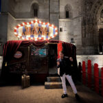 mago Ángel Simal con caravana Teatro Ambulante